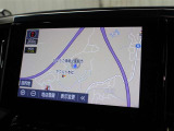 9インチのディスプレイオーディオにはナビキットを搭載。フルセグTV、AM/FM(ワイドFM対応)。