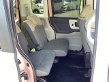 ホンダ車の低床ボディは、チャイルドシートへのお子さまの乗降や荷物の積載もスムーズ。