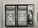 【両側パワースライドドア】スマートキーや運転席のスイッチで後席両側スライドドアの開閉が可能♪電動だから力を入れてドアを開ける必要が無く、小さなお子様でも簡単に開け閉めでき快適です♪