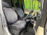 運転席シート廻りは使用感も少なく、良好な状態となっています。丁寧に使われていたことがよくわかりますね。