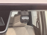 ナビ連動ドライブレコーダー(前後)なのでカーナビの大画面ですぐさま映像確認ができます。万一の場合にも安心