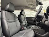 見通しのよいすっきりとした視界で、誰でも運転しやすいです。運転のしやすさは疲れにくさにも繋がりますよ♪