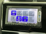 ナビ機能だけでなく、ワンセグ、Bluetooth、DVDとCD再生などのオーディオ機能がついています!