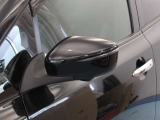 ウィンカードアミラー☆ライトの点滅で対向車、歩行者などに曲がることを知らせることができるので安心・安全につながりますね♪