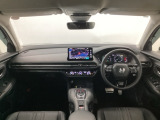 【前方視界】開放的な前方視界!運転がしやすく疲れにくいです♪窓が大きく、見通しがとっても良いおクルマですよ♪