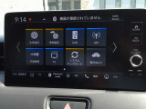 バックカメラで運転をサポートします。