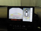 バックモニターを装備しています。車庫入れ時等に車両後方が確認出来るのでとても便利です。