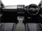 ◆視界広々で非常に運転しやすくロングドライブでも疲れを感じさせないすっきりとまとまったインパネ周りです。