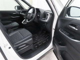 【禁煙車の定義】当店の定義・・・☆タバコ臭くない事☆コゲがない事☆灰皿等の喫煙器具が未使用の事 以上3項目をクリアした場合【禁煙車】と表示します。(現状を表しています。過去の事は、断定できません。)