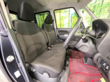 運転席シート廻りは使用感も少なく、良好な状態となっています。丁寧に使われていたことがよくわかりますね。