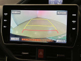 バックギアに入れると、このように後方が映し出されます!駐車の際とても安心!便利!最終確認はご自身の目と耳で必ず行ってください!