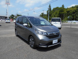 新車ディーラーの中古車コーナーです。保証・整備料金は車両価格に含まれております。諸費用まで入った支払総額は魅力的な価格になっていると思います。