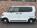 オプションになりますが、ボディーコーティングもご用意しております。新車の輝きに近づき、洗車などのお手入れも楽になりますよ。
