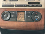 【オートエアコン】車内を設定した快適な温度二保つ事が出来ます!