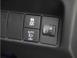 ◆VSA◆横滑り防止装置が装備されています。コーナーリング時の横すべりを抑える機能と、車両の急激な挙動変化を抑える機能で、安定した走行を実現しています。運転に安心とゆとりが出来ます。