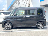安心の最長10年・走行無制限保証(有償)をご用意。保証内容も充実はもちろん、無料点検&オイル交換や、年中無休の全国・24時間ロードサービスも付帯されておりますのでご安心下さい。