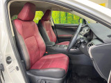 運転席シート廻りは使用感も少なく、良好な状態となっています。前オーナー様が丁寧に使っていたことがよくわかりますね。