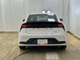 バックカメラが付いているので後方確認が非常にしやすいです。今や運転初心者も熟練者も必須装備!ついていて損はないですね♪