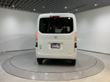 ご納車までの期間ですが、県内のお客様は2、3週間、県外のお客様は3、4週間ほどでご納車が可能となります。但し、お支払いや書類の状況によっては多少の前後もありますので、その際には何卒ご了承下さい。