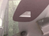 【エマージェンシーブレーキ】走行中に前方の車両等を認識し、衝突しそうな時は警報とブレーキで衝突回避と被害軽減をアシスト。より安全にドライブをお楽しみいただけます。