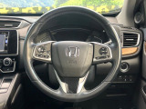 インテリアに合わせたデザインのステアリングは、運転される方のことも考え、運転しやすい形状、大きさです。是非一度、実際に触ってお確かめください。