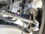お車を安心してお乗りいただく為には、足回りの定期点検が欠かせません。サービスサポート(有償保証)では無料点検もご提供しており、安心のカーライフをお過ごしいただけるサポート体制が整っています。