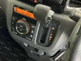 発進時から滑らかに加速する無段階変速のCVTはストップ&ゴーの多い街の中も快適です