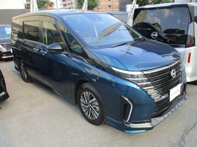 セレナ 2.0 ハイウェイスターV 