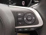 アクティブクルーズコントロール付きです。前車との間隔を一定に保ちながら、設定速度を維持しますので、高速道路の運転がラクになります。