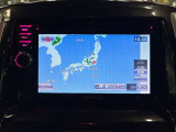 ディスプレイオーディオやカーナビは、現代のドライブにおいて欠かせない装備のひとつです。初めての場所でも迷いにくく、快適なルート案内で運転をサポートします。移動中のエンターテインメント性も高まります。