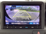 バックモニター付きで、車庫入れやバック時の後方確認をしっかりサポート。モニターに映し出される映像で死角も確認しやすく、狭い場所での駐車や後退時の操作をより安心して行えます。