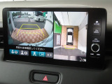 ★マルチビューカメラシステム★ギヤをRに入れるとナビの画面には上空から見下ろし感覚の映像がドライバーをアシスト★