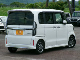 外装も丁寧に磨いております。是非1度実車をご覧ください!