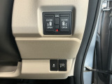 指定工場併設で末永く品質を保ちます。12ヶ月点検や車検はもちろんのこと、国家資格整備士によるお車のアドバイスも致します。
