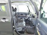 高品質カークリーニング 外装・内装、岐阜トヨペットの専門スタッフがシートもカーペットも綺麗に洗浄済み!プロの仕上げを是非ご確認ください。