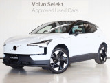 ボルボで最もコンパクトなエントリーBEV車です パノラマルーフやプレミアムオーディオなどフル装備したULTRAグレードになります