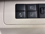 【プリクラッシュセーフティー】前方の自動車を検知し、追突の危険性が高まったら、音や警告灯などで警告し、ドライバーにブレーキ操作を促します!