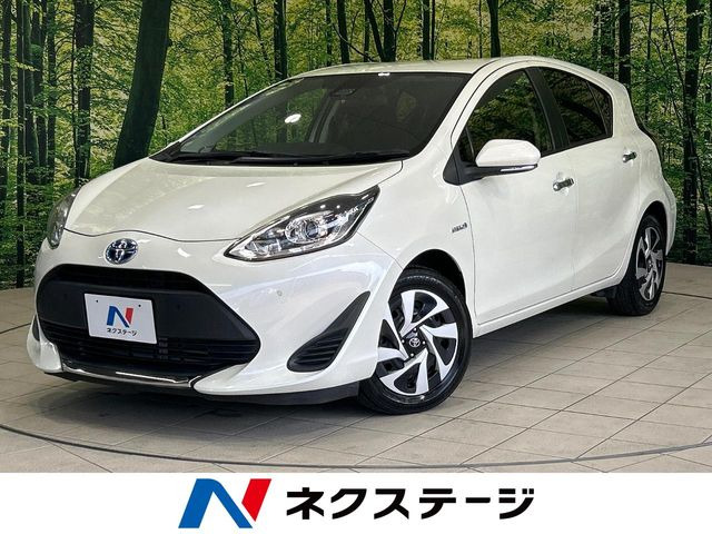 トヨタ アクア 