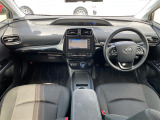 プリウス 1.8 S E-Four 4WD 修復歴無し