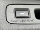 【パワーバックドア】スマートキーや運転席のボタンを押すだけでリアゲートが自動で開閉します!荷物を持っている時や、高い位置にあるバックドアを閉める際に便利な機能です♪