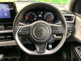 【純正革巻きステアリング】上質な革を使用することで、手にしっかり馴染みとても運転しやすいハンドルです♪