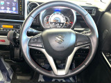【純正革巻きステアリング】上質な革を使用することで、手にしっかり馴染みとても運転しやすいハンドルです♪