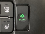 ★ECONスイッチ★ エコドライブを加速しよう!スイッチをONにすると、運転の仕方によるロスを抑え込み燃費をよくするようクルマが頑張ります(*^ー^*)燃費向上にチャレンジ♪
