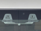 【スズキ セーフティサポート】走行中に前方の車両等を認識し、衝突しそうな時は警報とブレーキで衝突回避と被害軽減をアシスト。より安全にドライブをお楽しみいただけます。