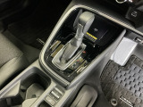 発進時から滑らかに加速する無段階変速のCVTはストップ&ゴーの多い街の中も快適です