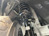 お車を安心してお乗りいただく為には、足回りの定期点検が欠かせません。サービスサポート(有償保証)では無料点検もご提供しており、安心のカーライフをお過ごしいただけるサポート体制が整っています。