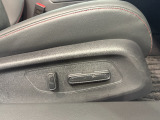 運転席/助手席にはパワーシートを装備しております