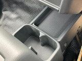 現車確認をご希望の際は、ご希望の日時等を営業スタッフ までご連絡下さい。もちろんお見積りメールでのご連絡もお待ちしております♪