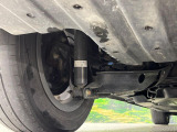 お車を安心してお乗りいただく為には、足回りの定期点検が欠かせません。サービスサポート(有償保証)では無料点検もご提供しており、安心のカーライフをお過ごしいただけるサポート体制が整っています。