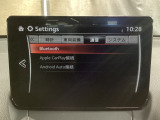 Bluetoothに接続することで、スマートフォンに入っている音楽アプリを車内で楽しめたり、通話が出来ます♪